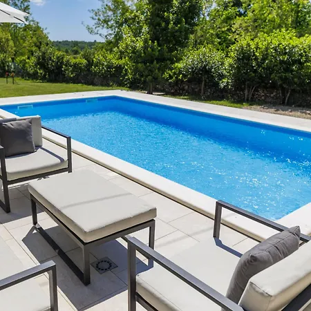 Сasa de vacaciones Marija - Roj422 By Interhome